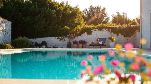 Pourquoi la piscine coque est la solution idéale en Gironde